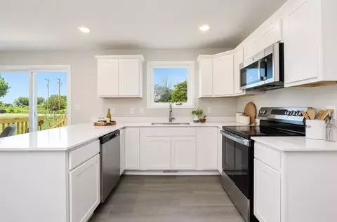 Kitchen - Bluebird Circle, Adel, IA 50003 photo 2 of 3