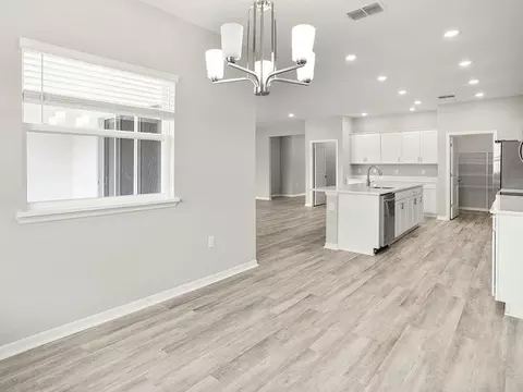 Dining - 754 SW 77th Cir, Ocala, FL 34474 photo 1 of 1
