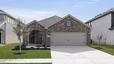 1705 Meadow Crest Dr, Aubrey, TX 76227