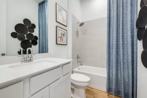 Bath - 245 Country Ct, Celina, TX 75009 photo 6 of 6