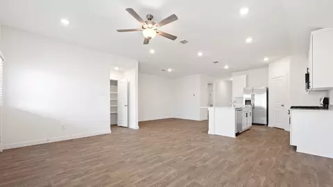 Living - 10726 Sage Bend Dr, Beasley, TX 77417 photo 1 of 3