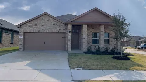 400 Sunday Silence Way, Granbury, TX 76049