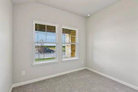 12608 Saint Thomas Dr, Del Valle, TX 78617