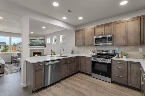 Kitchen - Strong Road, Spokane, WA 99208 photo 3 of 4