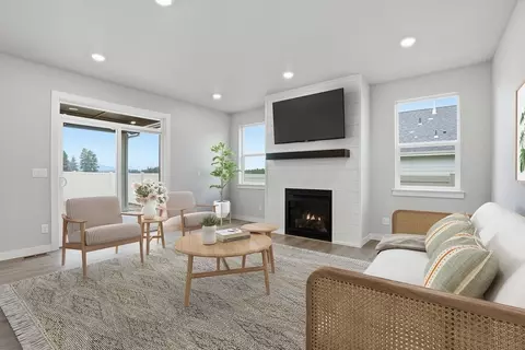 Living - 705 E 5th St, Deer Park, WA 99006 photo 5 of 5