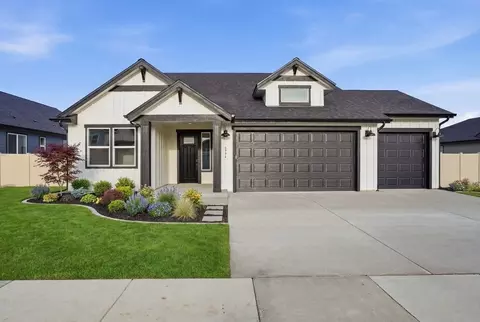 Exterior - 705 E 5th St, Deer Park, WA 99006 photo 7 of 7