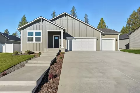 Exterior - 705 E 5th St, Deer Park, WA 99006 photo 4 of 7