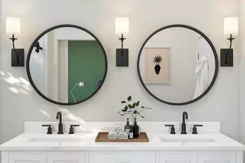 Bath - 5463 S 35th Way, Phoenix, AZ 85040 photo 3 of 3