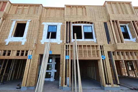 Exterior - 5463 S 35th Way, Phoenix, AZ 85040 photo 1 of 4