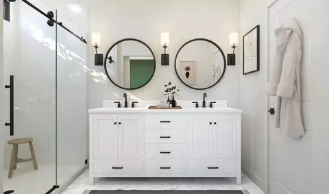 Bath - 5463 S 35th Way, Phoenix, AZ 85040 photo 1 of 3