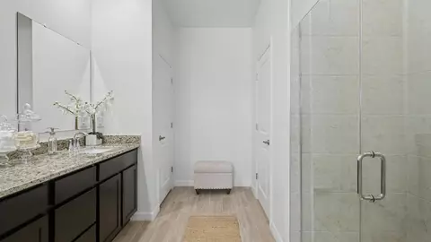 Bath - 7035 Berwick Cir, Labelle, FL 33935 photo 2 of 4