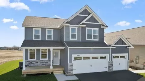 1686 Zumbro Ave, Shakopee, MN 55379