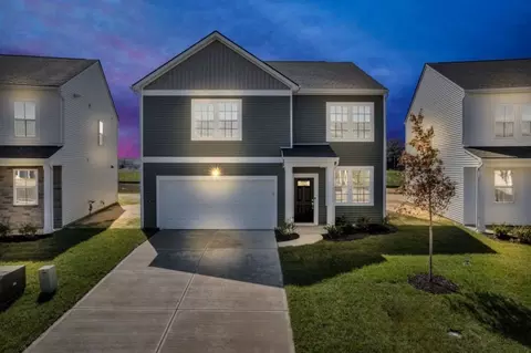 3879 Riverstone Dr, Whitestown, IN 46075