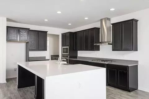 Kitchen - 5328 Teirgarten St, Saint Cloud, FL 34771 photo 3 of 4