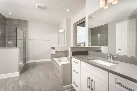 Bath - 5328 Teirgarten St, Saint Cloud, FL 34771 photo 3 of 4