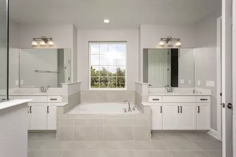 Bath - 5328 Teirgarten St, Saint Cloud, FL 34771 photo 1 of 4