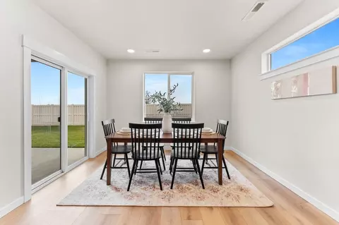 Dining - Wyoming, Rathdrum, ID 83858 photo 1 of 4