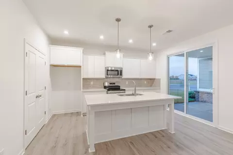 Kitchen - 2886 Evergreen Ave, Plainfield, IN 46168 photo 1 of 5