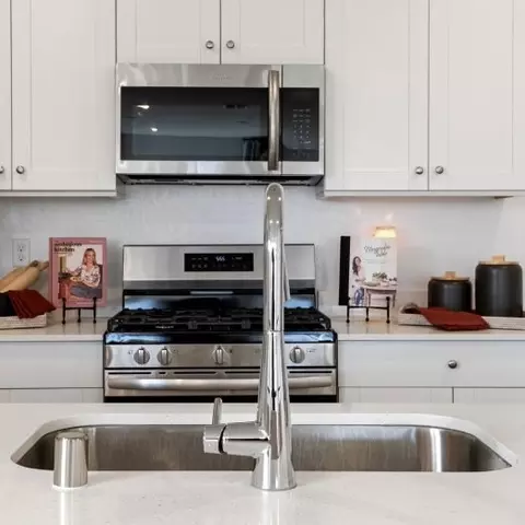 Kitchen - Hwy 41 & Ave. 12, Madera, CA 93636 photo 2 of 6