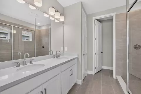 Bath - 13610 Cornerstone Way, Parrish, FL 34219 photo 2 of 4