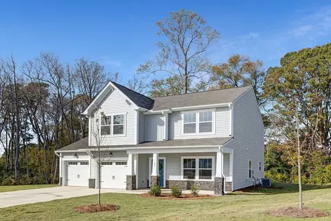 Exterior - 95 Benson Vlg Dr, Benson, NC 27504 photo 7 of 11