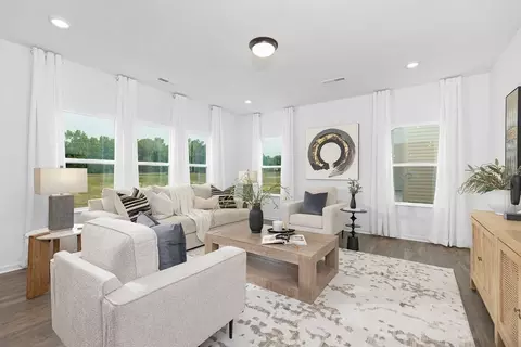 Living - 95 Benson Vlg Dr, Benson, NC 27504 photo 2 of 3
