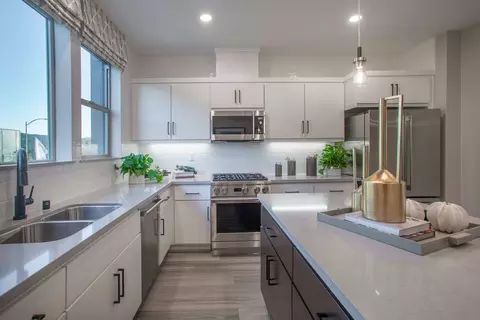 Kitchen - 6762 Quantum Loop, San Jose, CA 95119 photo 2 of 12
