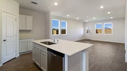 Kitchen - 1122 Celosia Loop, Kyle, TX 78640 photo 1 of 8