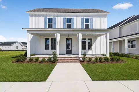 774 Blueway Ave, Summerville, SC 29486