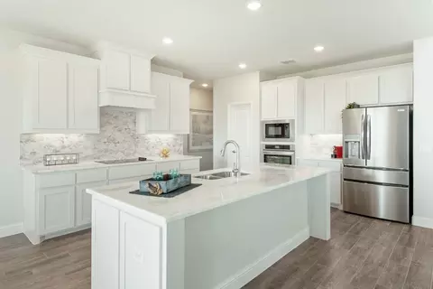 Kitchen - 1706 Baldwin Dr, Cedar Hill, TX 75104 photo 3 of 6