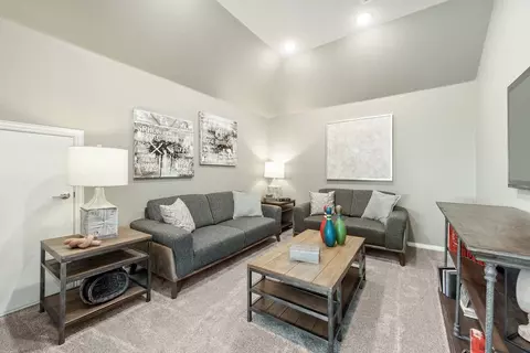 Living - 1706 Baldwin Dr, Cedar Hill, TX 75104 photo 2 of 6