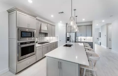 Kitchen - 42497 Cascade Dr, Punta Gorda, FL 33982 photo 5 of 7