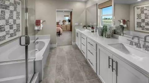 Bath - 1893 Mercury St, Manteca, CA 95336 photo 1 of 3