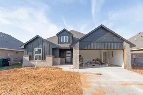 2301 NW 170th St, Edmond, OK 73012