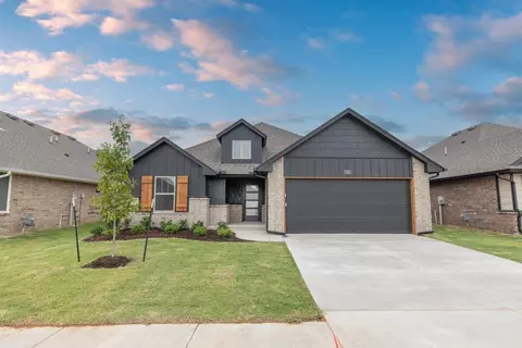 2301 NW 170th St, Edmond, OK 73012
