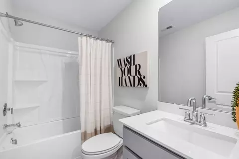 Bath - 5450 Redbud Rd, Lancaster, SC 29720 photo 4 of 6