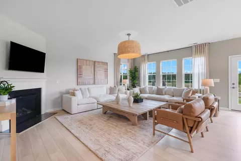 Living - 5450 Redbud Rd, Lancaster, SC 29720 photo 5 of 5