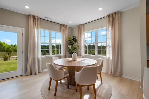 Dining - 5450 Redbud Rd, Lancaster, SC 29720 photo 2 of 3