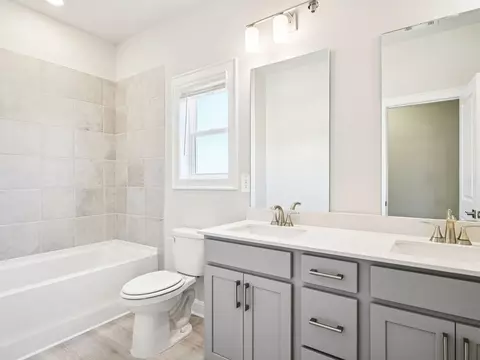 Bath - 1297 Whitman Cir, Monroe, GA 30656 photo 1 of 8