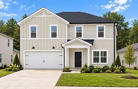 1715 Carthage St, Sanford, NC 27330