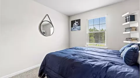 Bedroom - 107 Stearns Dr, Stephens City, VA 22655 photo 4 of 10