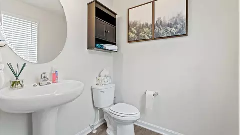 Bath - 107 Stearns Dr, Stephens City, VA 22655 photo 1 of 8