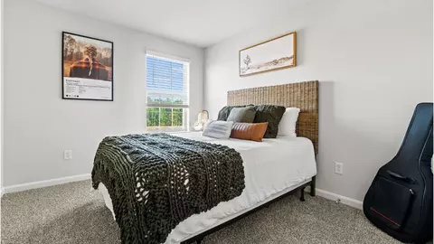 Bedroom - 107 Stearns Dr, Stephens City, VA 22655 photo 5 of 10