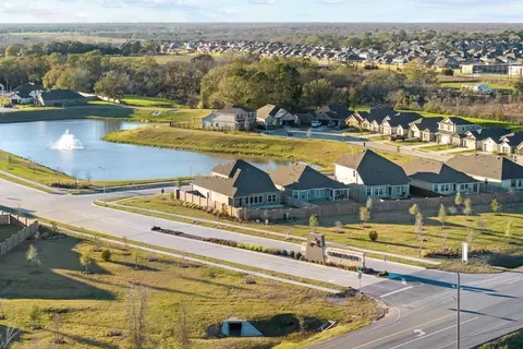 View/Area - 5702 Dawning Sun St, Fulshear, TX 77441 photo 12 of 13