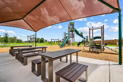 View/Area - 5702 Dawning Sun St, Fulshear, TX 77441 photo 4 of 13