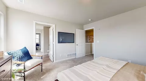 Bedroom - 7918 N 169th St, Bennington, NE 68007 photo 2 of 10