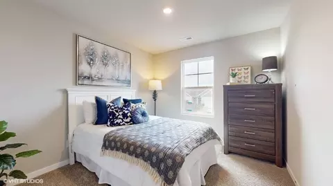 Bedroom - 7918 N 169th St, Bennington, NE 68007 photo 3 of 10