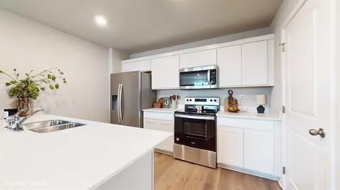 Kitchen - 7918 N 169th St, Bennington, NE 68007 photo 8 of 8