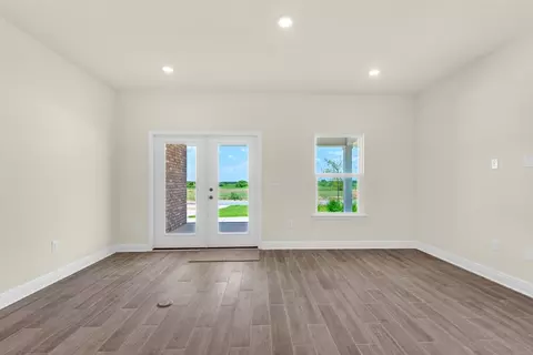 Living - 4020 Watergate Dr, Milton, FL 32583 photo 1 of 1
