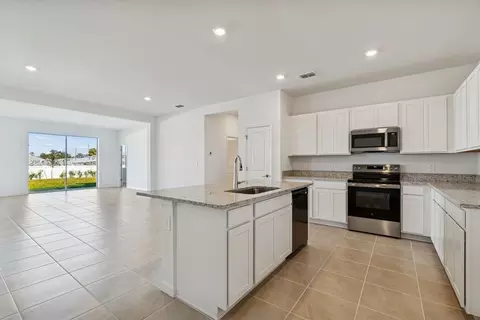 9216 Optimist Way, Palmetto, FL 34221